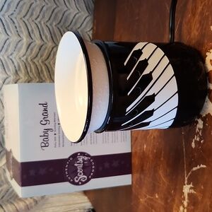 SCENTSY Baby Grandv Full Size Wax Warmer NIB Black White